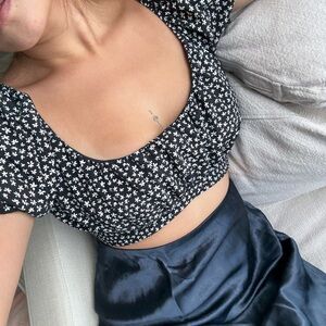 Altar'd State Black and White Star Print Blouse